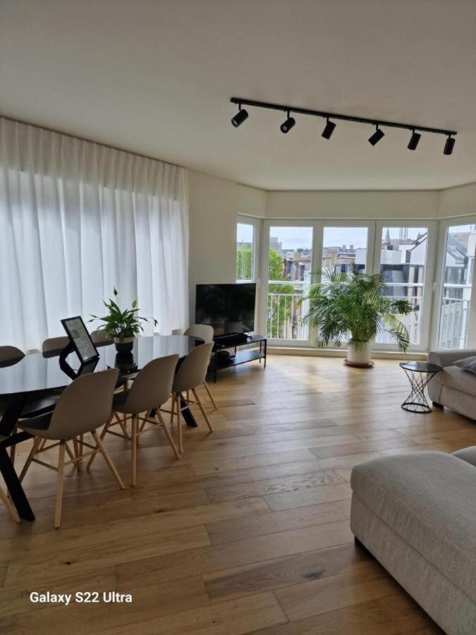 Luxury Renovated 3 Rooms Apartment Ostenda Esterno foto