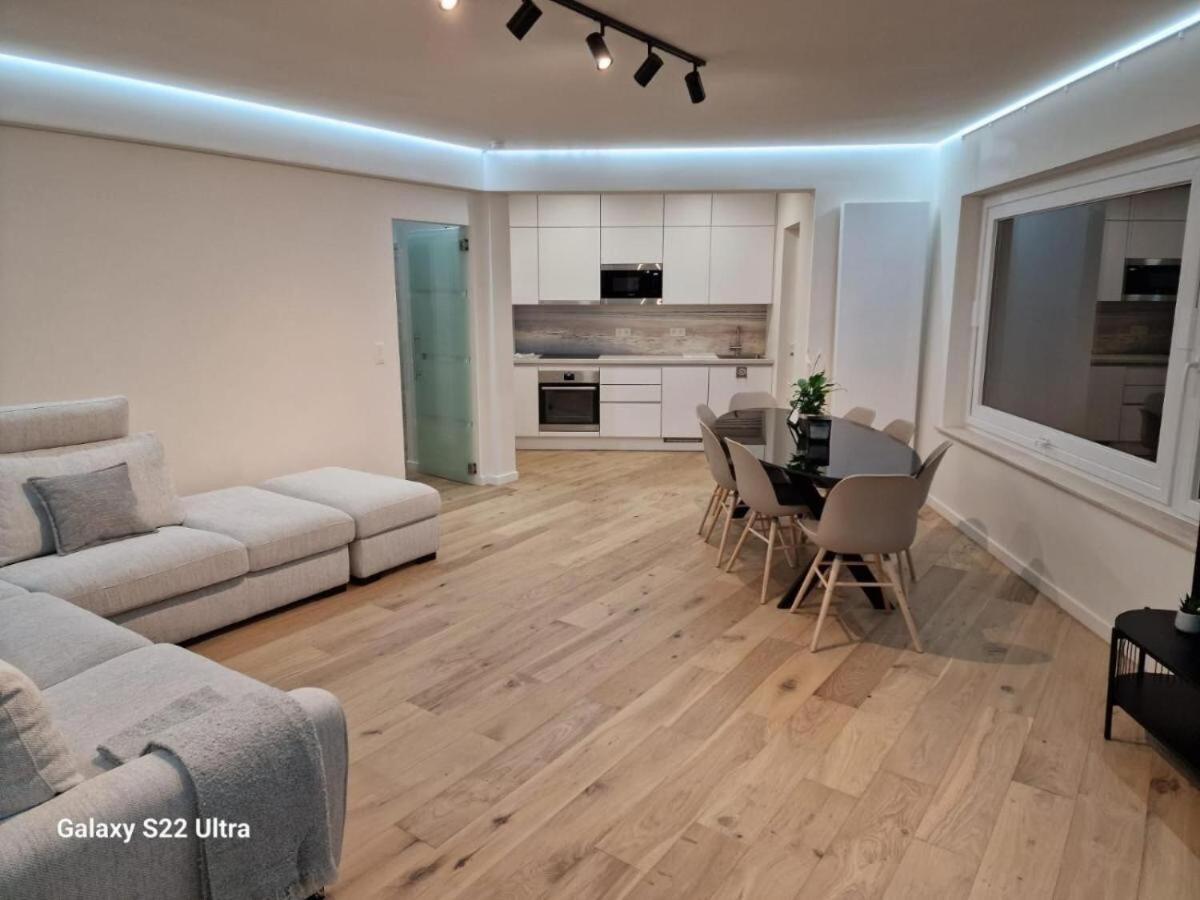 Luxury Renovated 3 Rooms Apartment Ostenda Esterno foto