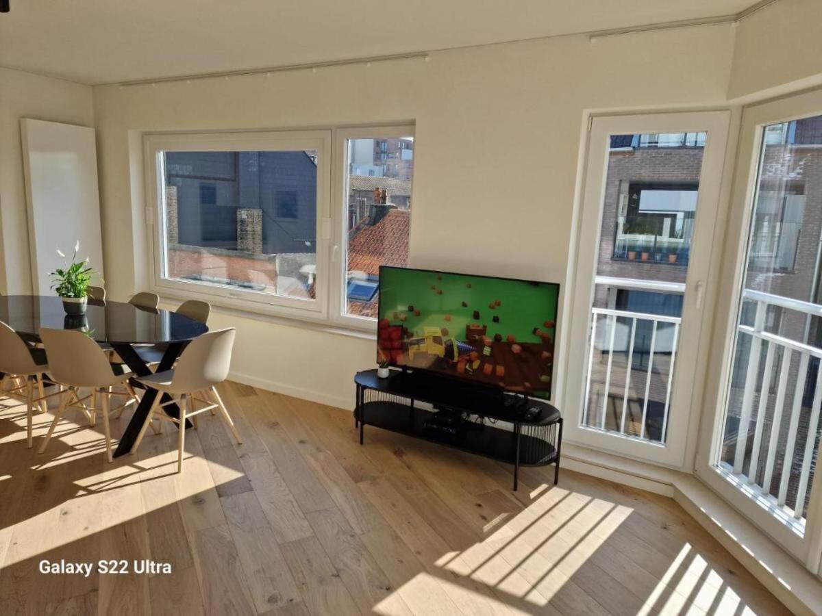 Luxury Renovated 3 Rooms Apartment Ostenda Esterno foto